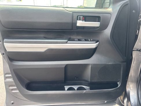 Used 2019 Toyota Tundra SR5 AWD/4WD image 6