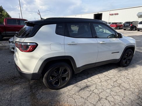 Used 2019 Jeep Compass Altitude image 3