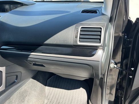 Used 2018 Subaru Forester 2.5i Touring w/ Popular Package #2 AWD/4WD image 26