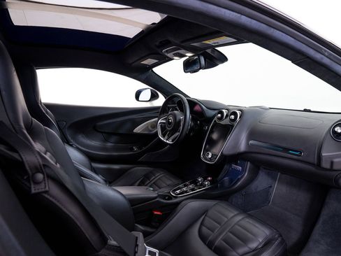 Used 2025 McLaren GTS RWD image 21