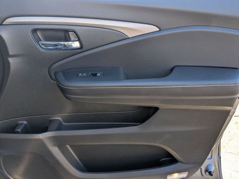 Used 2022 Honda Ridgeline RTL-E image 37