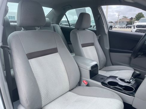 Used 2012 Toyota Camry LE FWD image 15