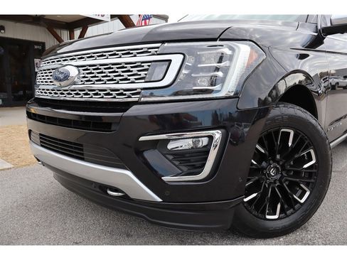 Used 2019 Ford Expedition Max Platinum image 9