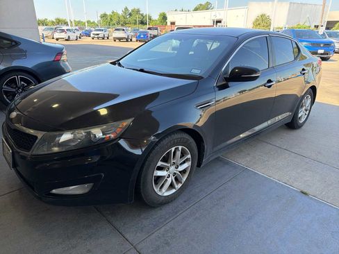 Used 2013 Kia Optima LX FWD image 2