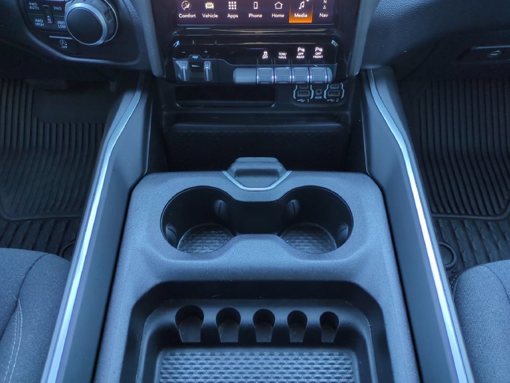 Used 2023 RAM 1500 Big Horn AWD/4WD image 23