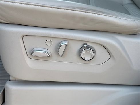 Used 2024 Cadillac Escalade Sport Platinum image 28