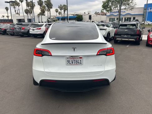 Used 2024 Tesla Model Y Long Range image 6