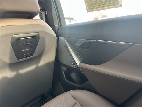 Certified 2025 BMW 530i xDrive w/ Premium Package image 26