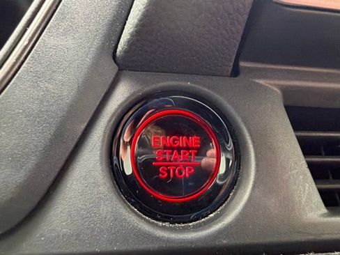 Used 2023 Honda Pilot TrailSport image 40