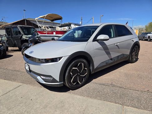 Used 2024 Hyundai Ioniq 5 SEL AWD/4WD image 4