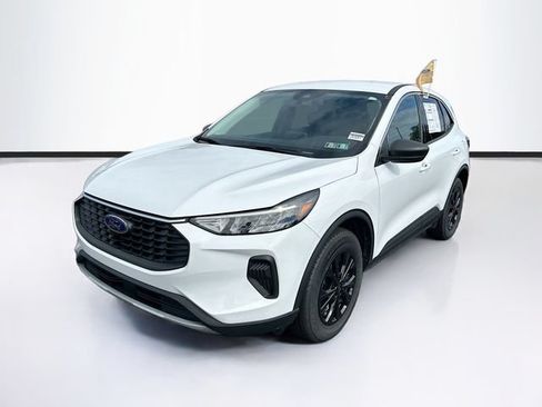 Certified 2024 Ford Escape Active AWD/4WD image 3