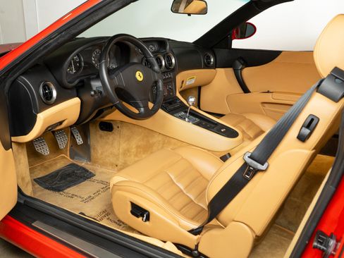 Used 1999 Ferrari 550 Maranello Coupe RWD image 12