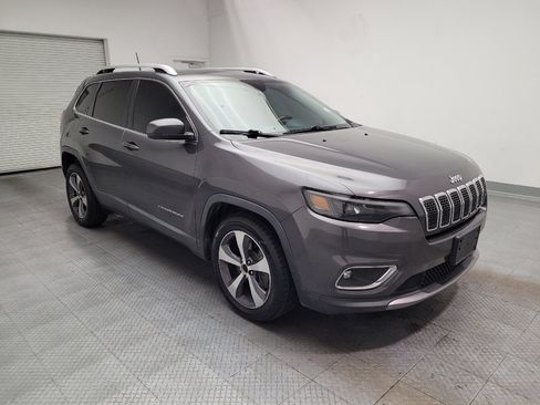 Used 2019 Jeep Cherokee Limited FWD image 13