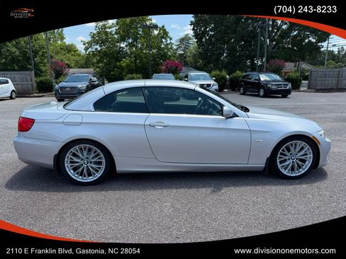 Used 2011 BMW 335i Convertible RWD image 6