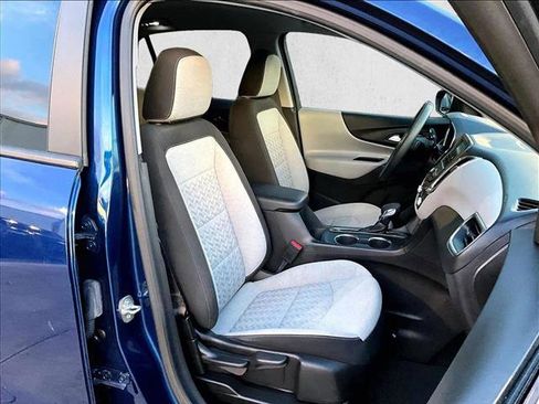 Used 2023 Chevrolet Equinox LS w/ LS Convenience Package image 9