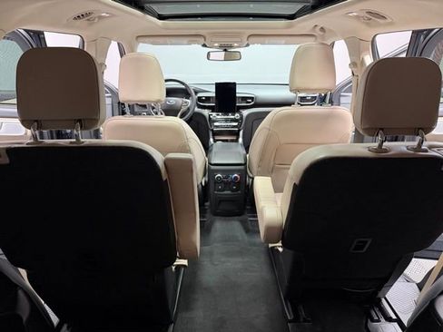 Used 2022 Ford Explorer Limited w/ Limited Technology Package image 25