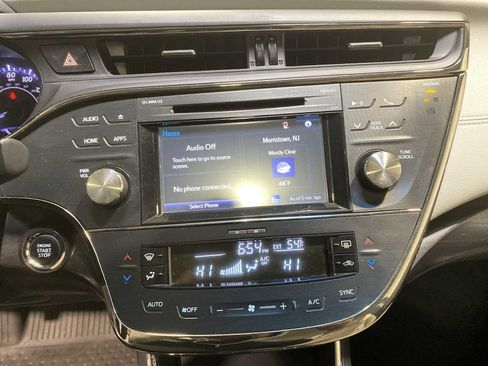 Used 2016 Toyota Avalon XLE Plus image 16