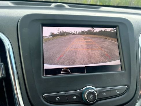 Used 2024 Chevrolet Equinox LT w/ LPO, Floor Liner Package FWD image 21