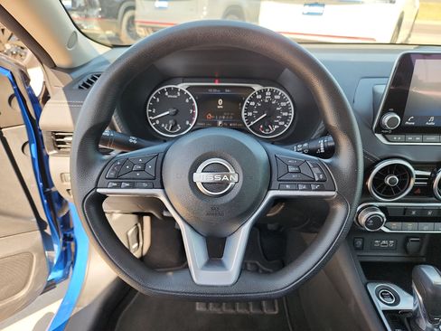 Used 2024 Nissan Sentra SV FWD image 16