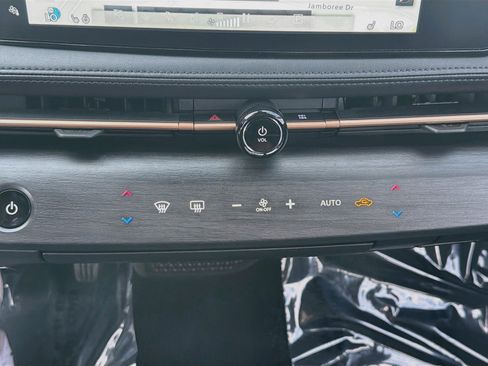 Used 2024 Nissan Ariya AWD image 24