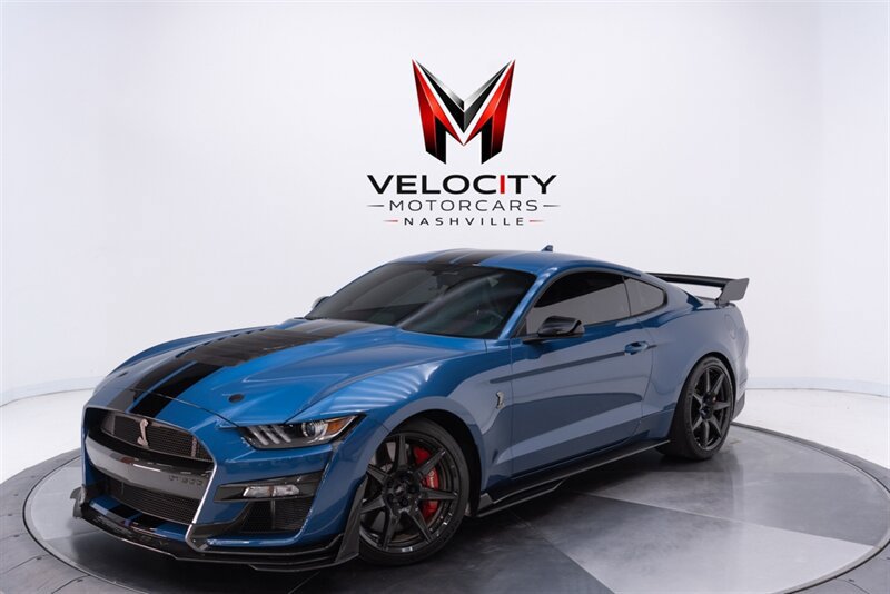 Used 2021 Ford Mustang Shelby GT500 w/ Carbon Fiber Track Pack RWD image 1