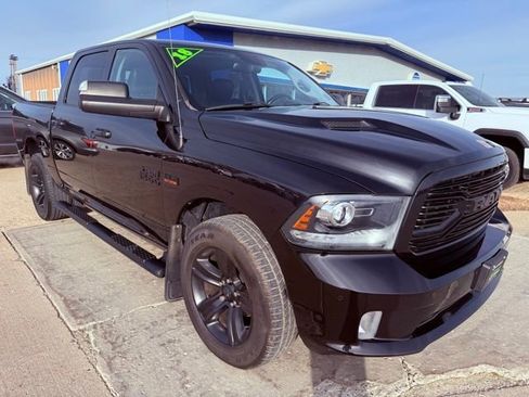Used 2018 RAM 1500 Sport image 5