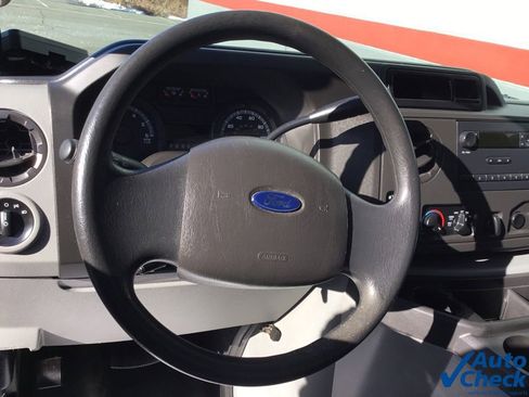 Used 2016 Ford E-350 and Econoline 350 Super Duty image 31