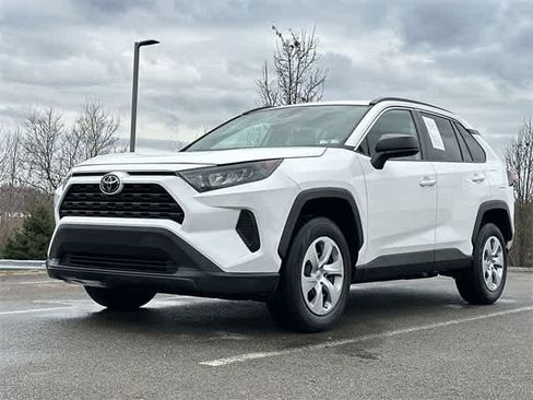 Used 2021 Toyota RAV4 LE image 23