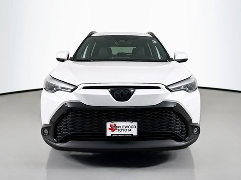 Used 2023 Toyota Corolla Cross AWD Hybrid w/ Convenience Package image 2