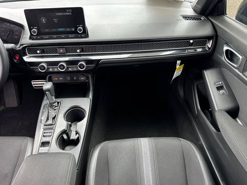 Certified 2025 Honda Civic Sport image 29