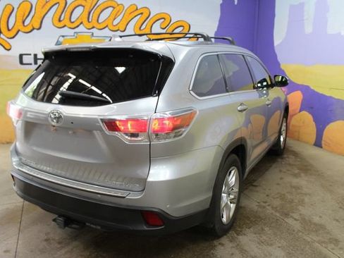 Used 2016 Toyota Highlander Limited AWD/4WD image 8