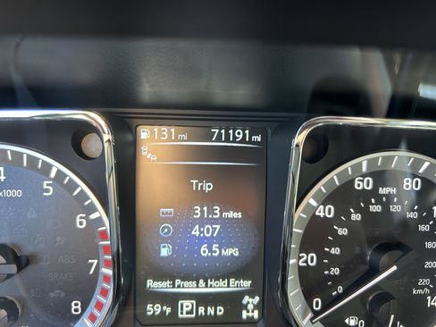 Used 2018 Nissan Titan PRO-4X w/ Pro-4x Convenience Package image 24