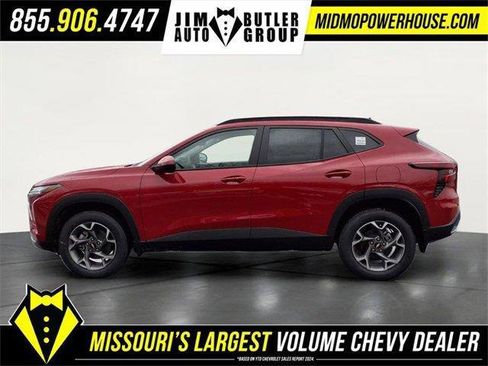 New 2026 Chevrolet Trax LT w/ Driver Confidence Package image 13