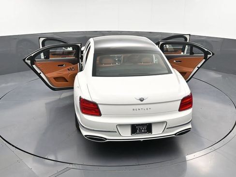 New 2026 Bentley Flying Spur Plug-In Hybrid AWD/4WD image 38