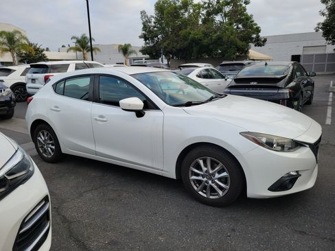 Used 2015 MAZDA MAZDA3 i Touring FWD image 3