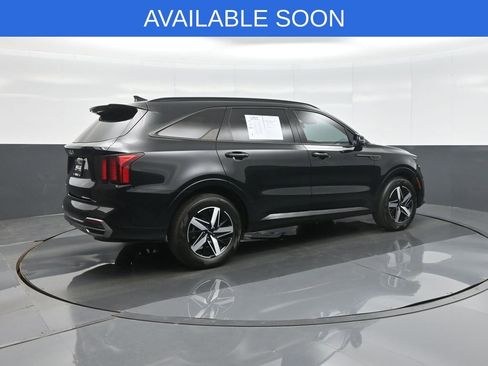 Used 2023 Kia Sorento S w/ Panoramic Sunroof Package FWD image 7