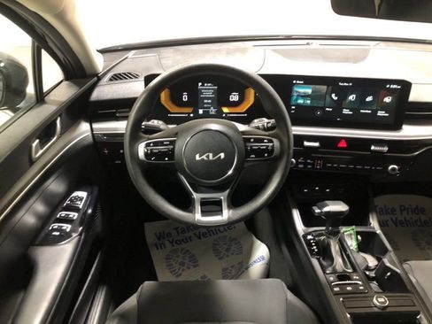 New 2025 Kia K5 LXS FWD image 31