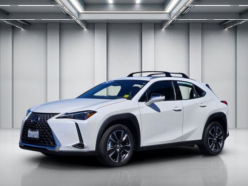 Certified 2025 Lexus UX 300h FWD w/ Accessory Package (Z2) image 8