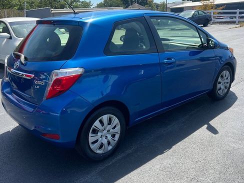Used 2012 Toyota Yaris LE FWD image 7