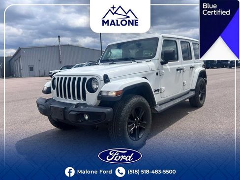 Used 2021 Jeep Wrangler Unlimited Sahara AWD/4WD image 11