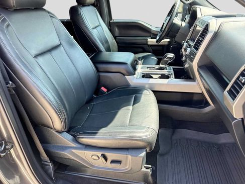 Used 2020 Ford F150 Lariat w/ Equipment Group 502A Luxury AWD/4WD image 20