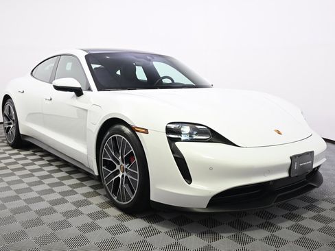 Used 2021 Porsche Taycan 4S w/ Premium Package image 8