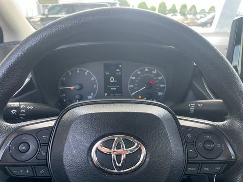 Used 2023 Toyota Corolla LE FWD image 11