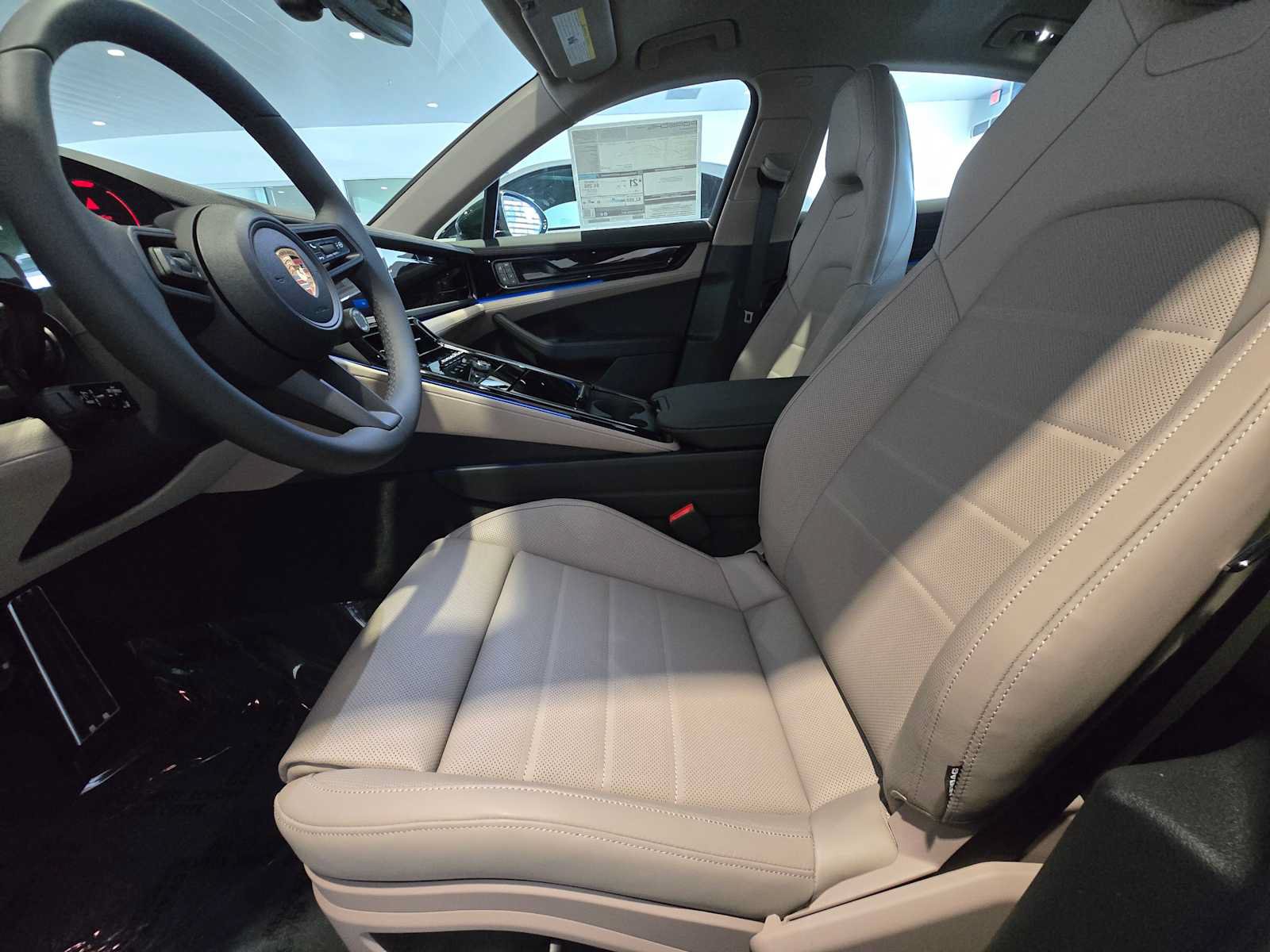 New 2026 Porsche Panamera 4 AWD/4WD image 21