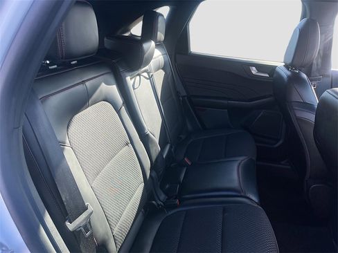 Used 2025 Ford Escape ST-Line Elite image 26