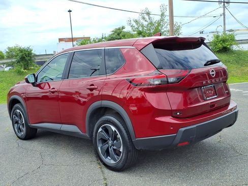Used 2025 Nissan Rogue SV AWD/4WD image 7