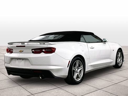 Used 2022 Chevrolet Camaro LT RWD image 11