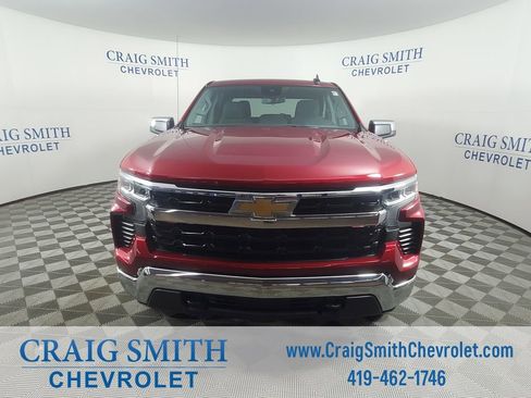 Used 2022 Chevrolet Silverado 1500 LT w/ Z71 Off-Road Package image 9