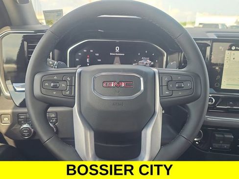 New 2025 GMC Sierra 1500 SLT image 18
