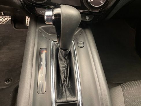 Used 2022 Honda HR-V Sport image 16